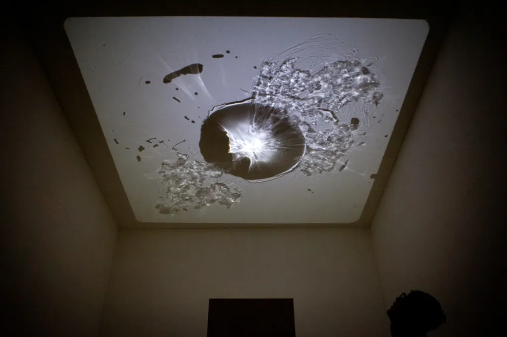 SOLO, light installation at Laokoon Festival